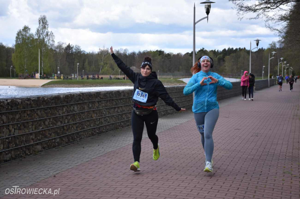 Biegali z „Niebieskim Jeżykiem”