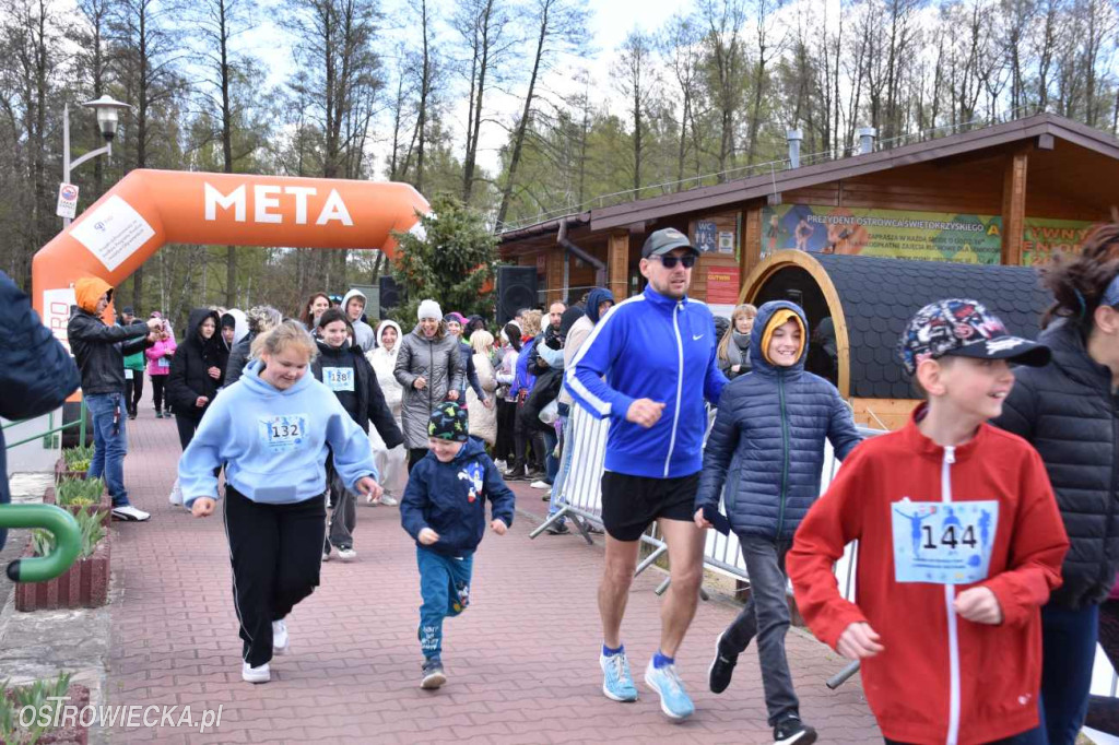 Biegali z „Niebieskim Jeżykiem”