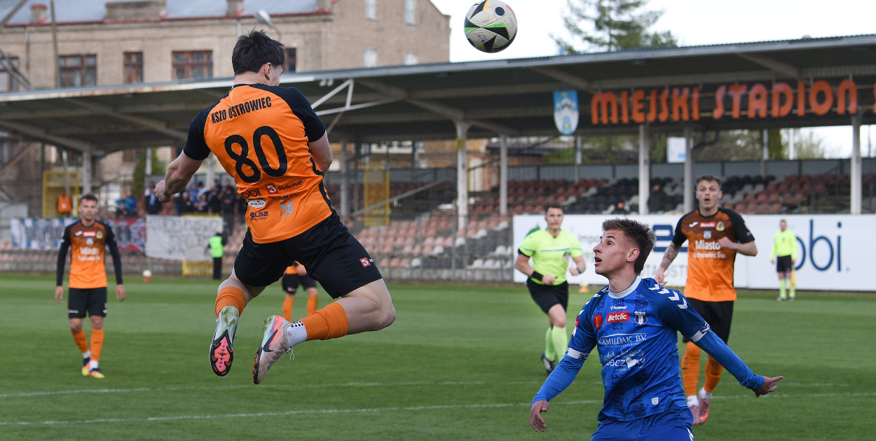 Bolesny remis w Ostrowcu