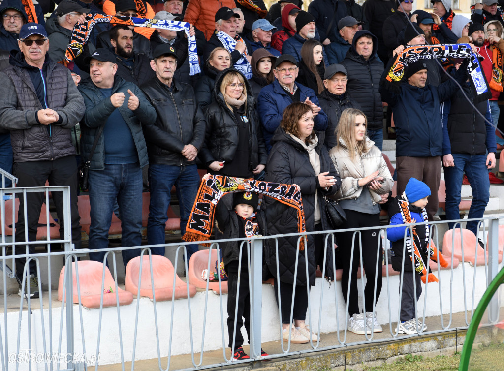 Bolesny remis w Ostrowcu