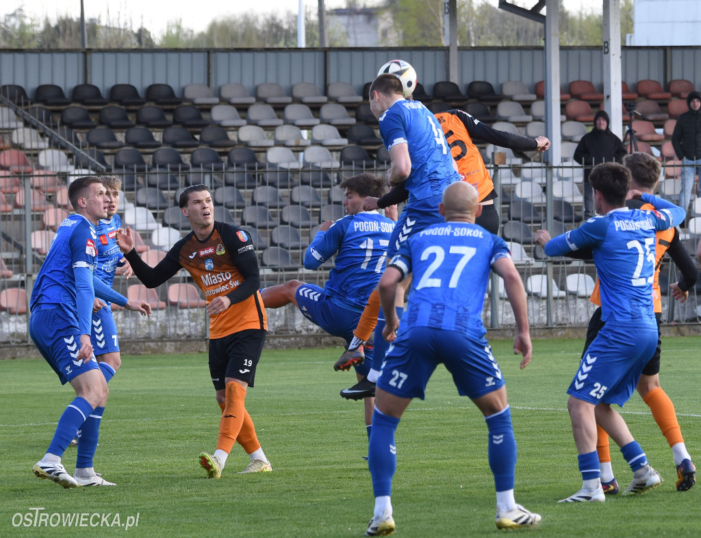 Bolesny remis w Ostrowcu