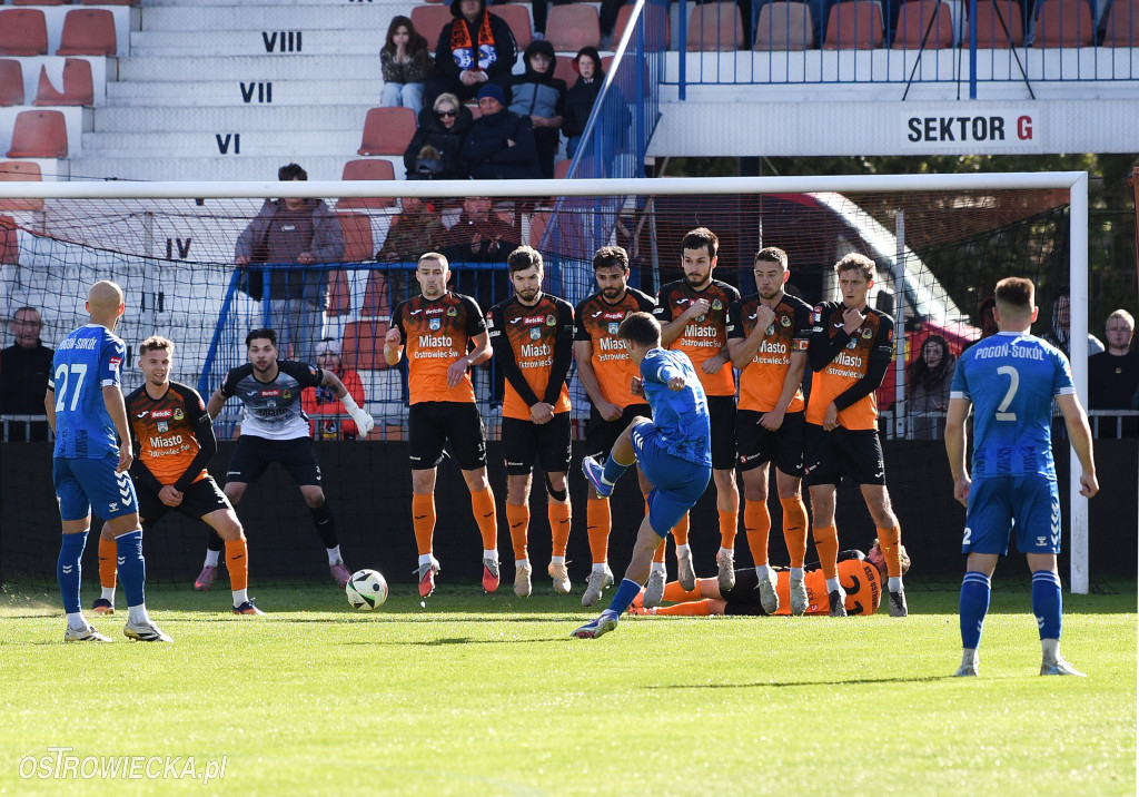 Bolesny remis w Ostrowcu