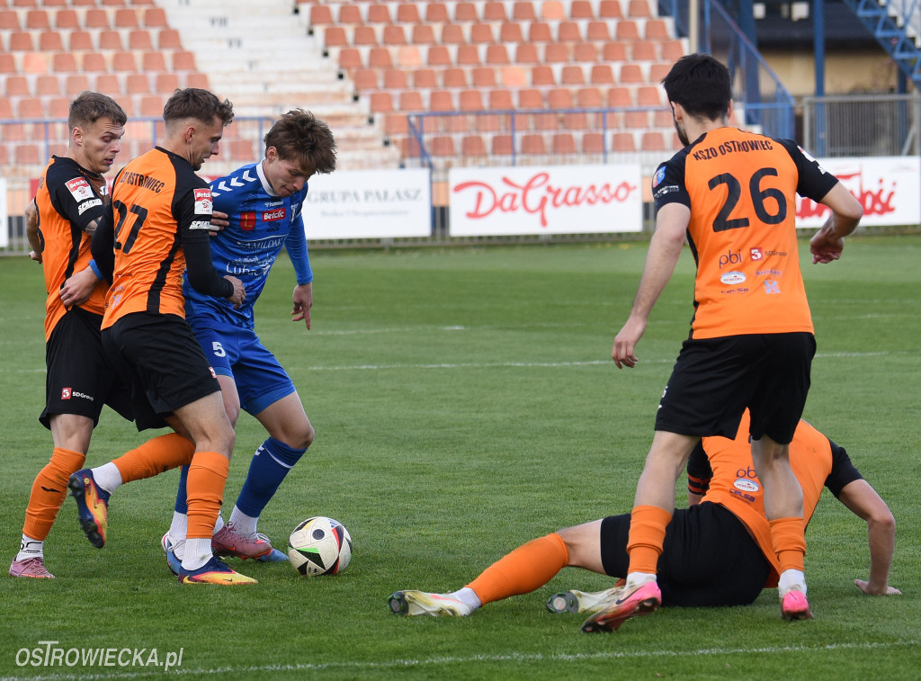 Bolesny remis w Ostrowcu