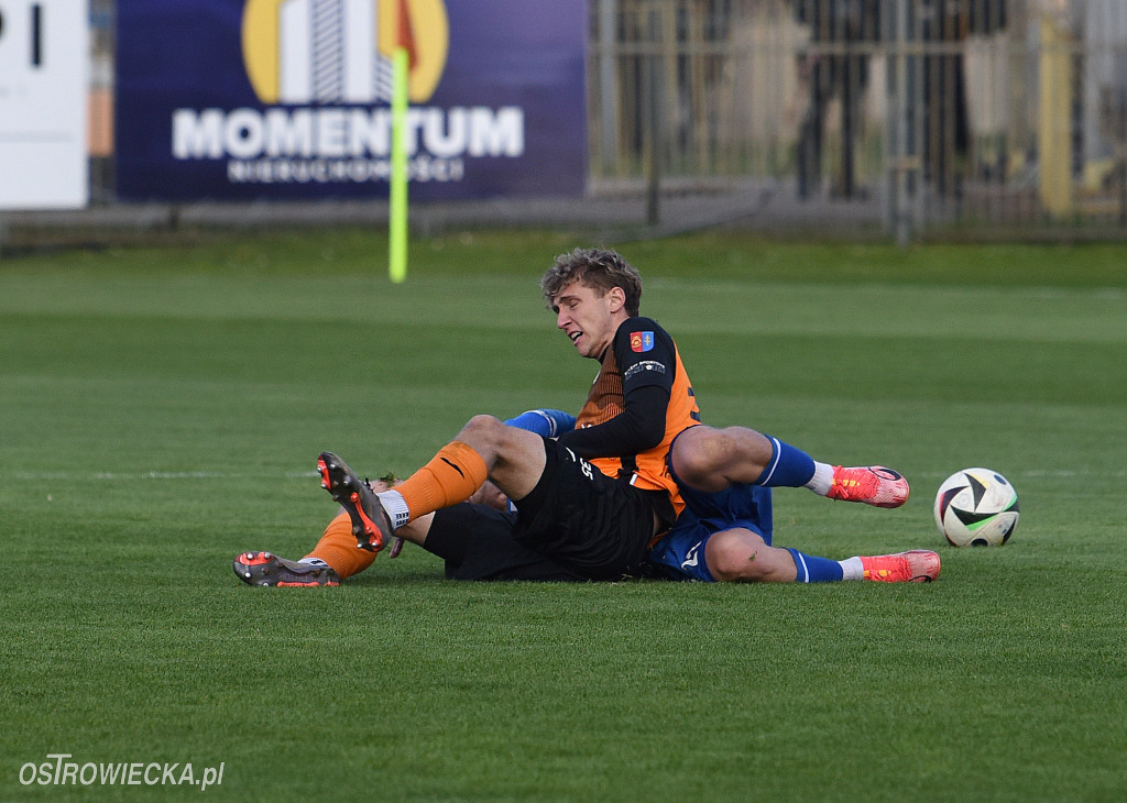 Bolesny remis w Ostrowcu