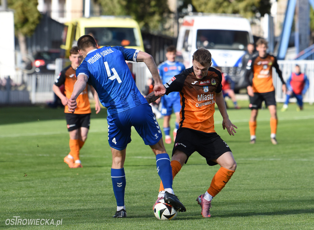 Bolesny remis w Ostrowcu