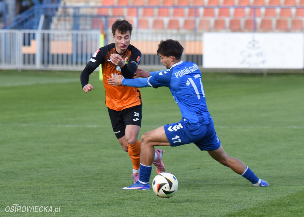 Bolesny remis w Ostrowcu