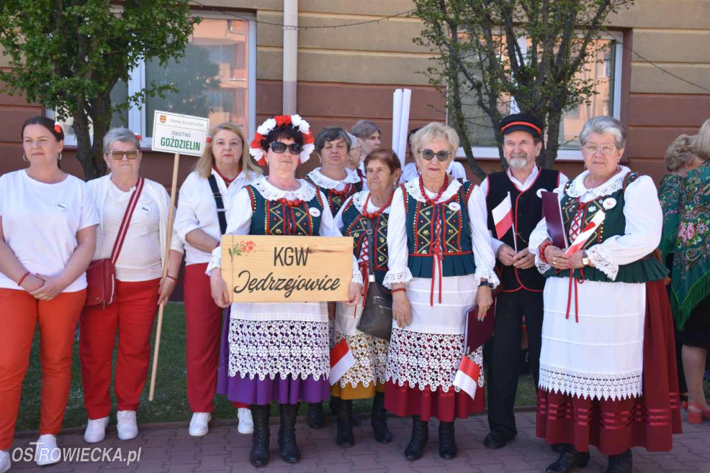 IV Zjazd Kół Gospodyń Wiejskich pod Biało –Czerwoną