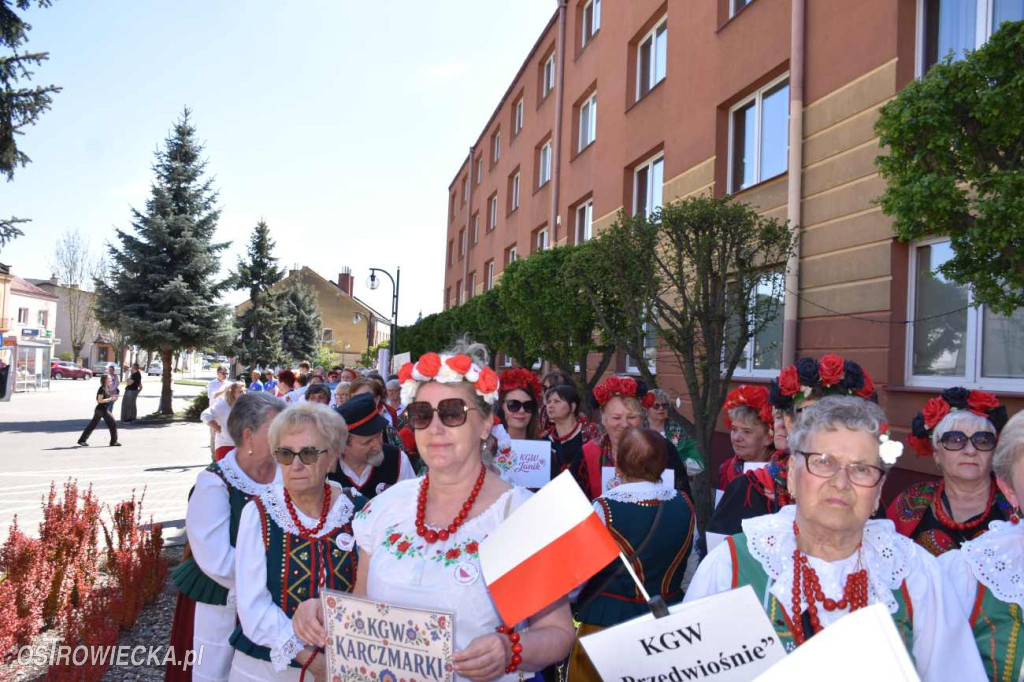 IV Zjazd Kół Gospodyń Wiejskich pod Biało –Czerwoną
