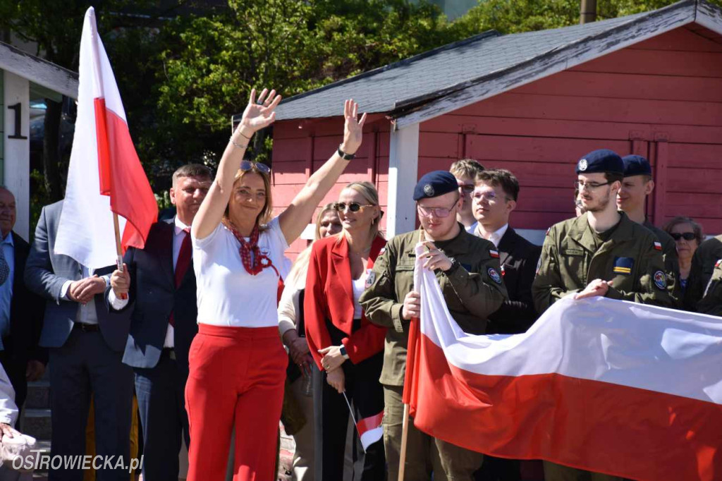 IV Zjazd Kół Gospodyń Wiejskich pod Biało –Czerwoną