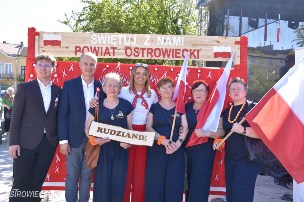 IV Zjazd Kół Gospodyń Wiejskich pod Biało –Czerwoną