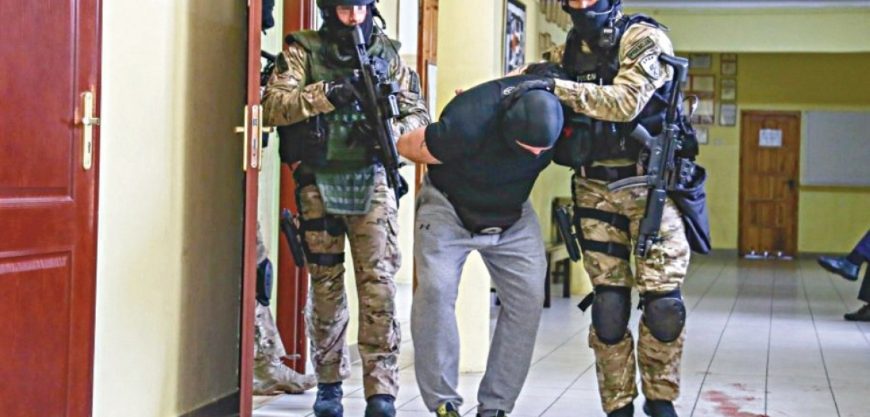 Rozbójnicza triada. Atakują znienacka, biją, kradną