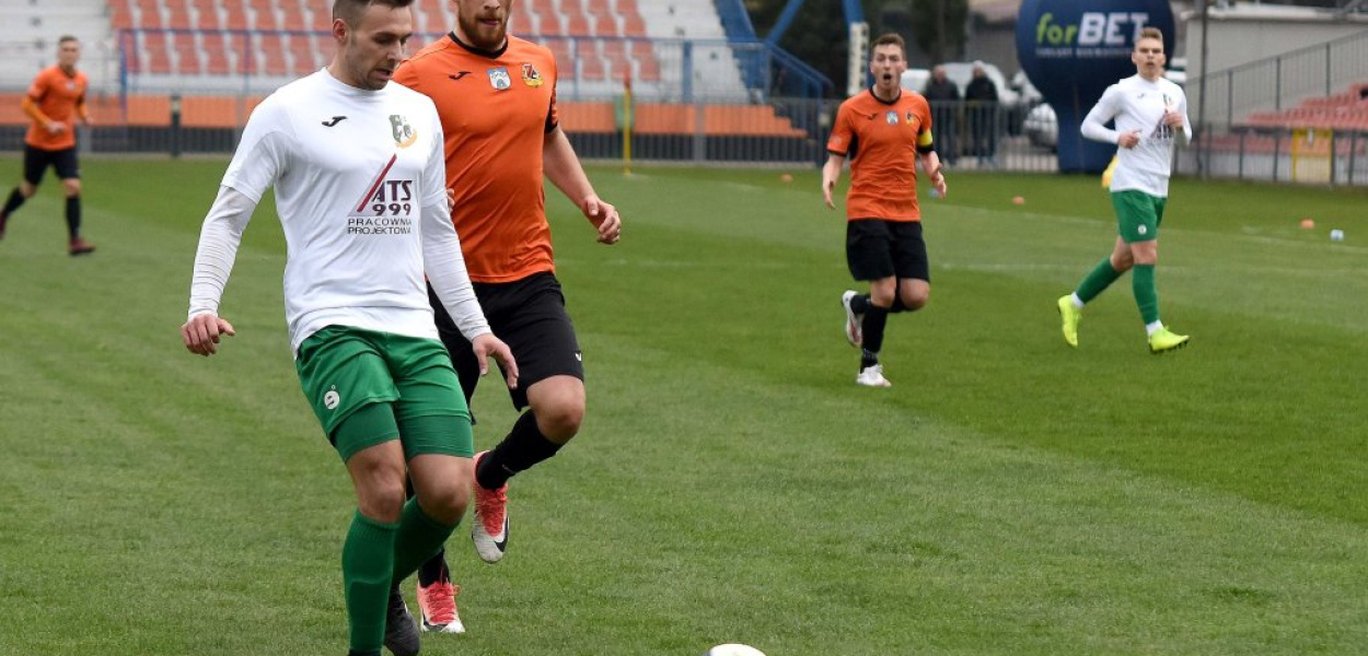 ?Wyszarpane? zwycięstwo piłkarzy KSZO. Od 0:2 do 3:2! Michał Grunt specjalistą od 