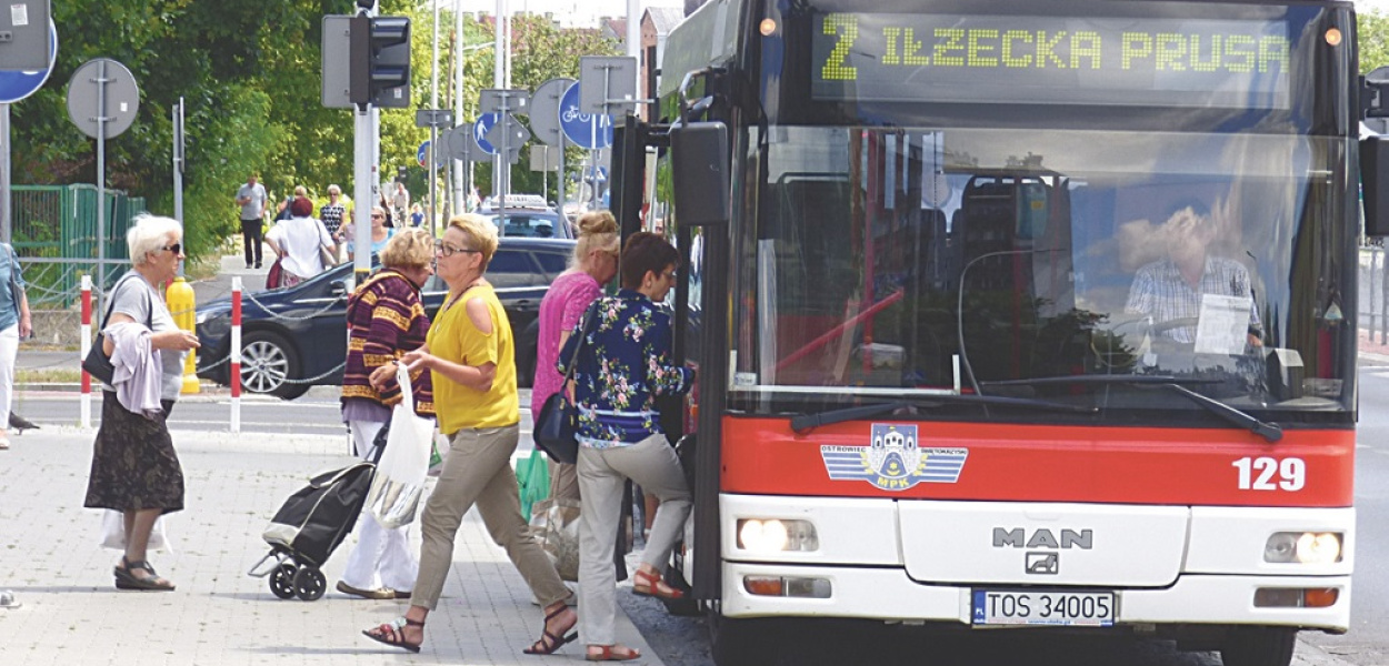 Czym dojechać z osiedla Pułanki do Szewny?