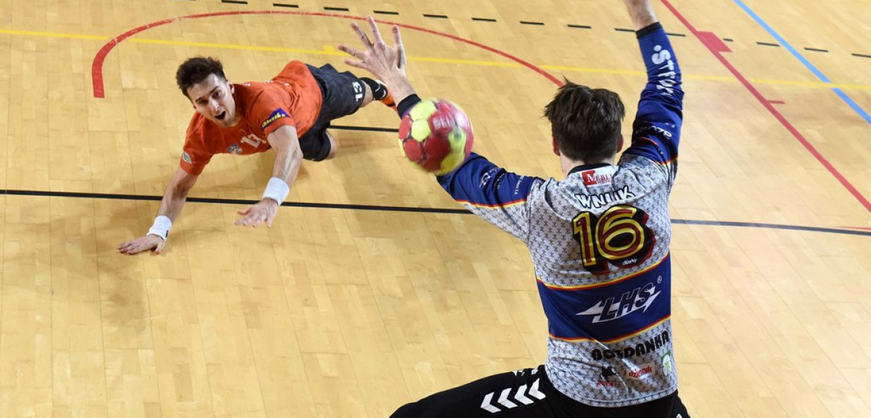 I liga piłki ręcznej mężczyzn. Grupa D. *KSZO Ostrowiec Świętokrzyski - Padwa Zamo