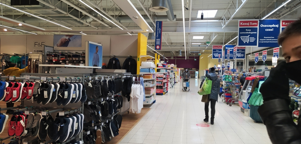 Tesco w Galerii Ostrowiec zamyka się i zwalnia pracowników