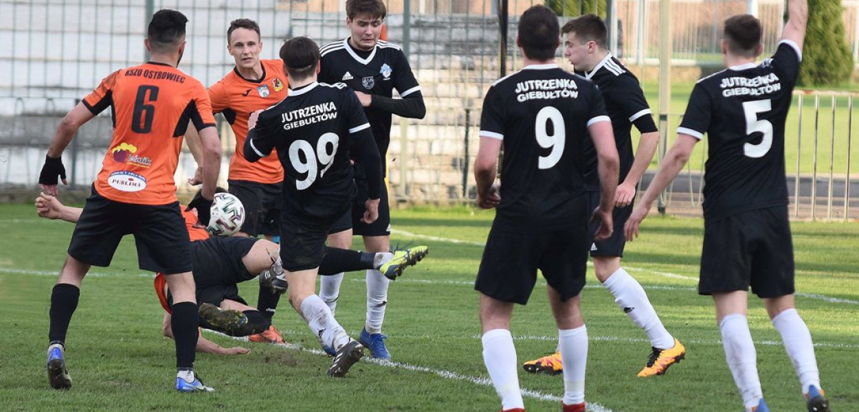 III liga piłkarska. Grupa IV. *KP KSZO 1929 Ostrowiec Świętokrzyski - Jutrzenka Gi