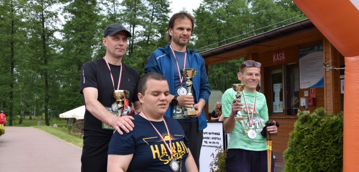 Biegali dla Bartka (zdjęcia)