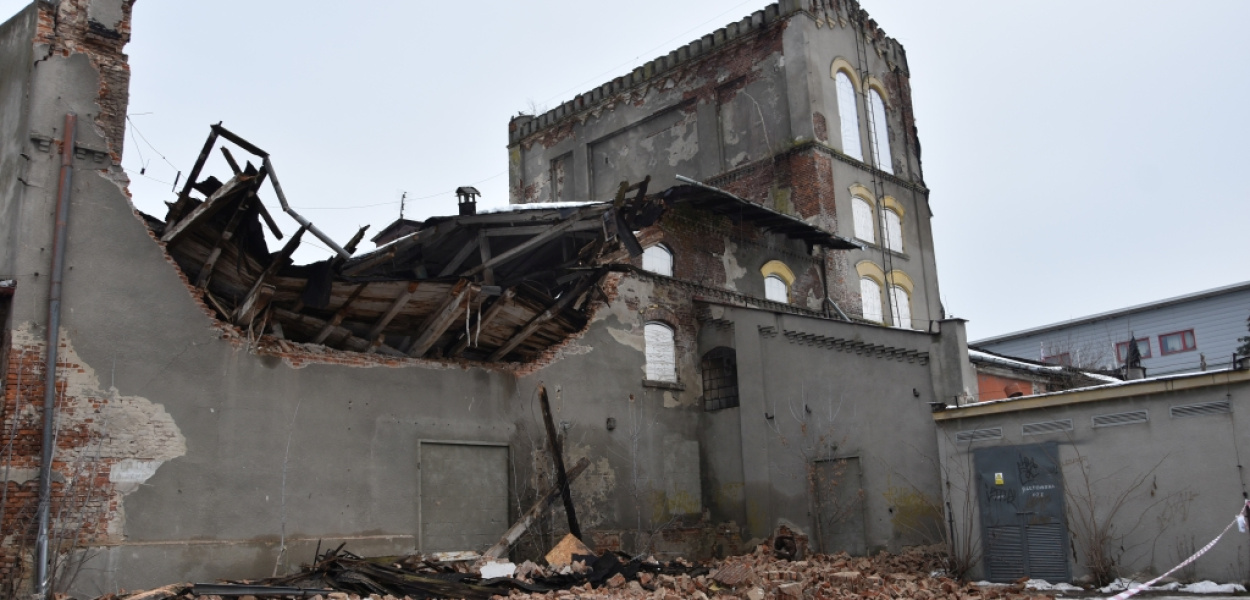 Zawalił się dach na młynie Saskich