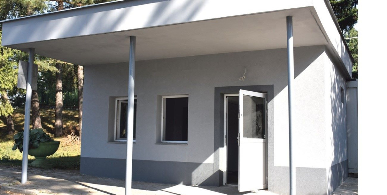 Sklep medyczny przy szpitalu w nowej siedzibie