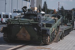  Montaż wystawy Sił Zbrojnych RP na 32. MSPO-5902