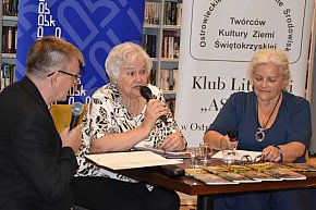 Promocja tomiku poezji Mirosławy Dudy-6474