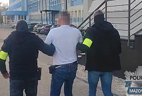 Dwóch mężczyzn i kobieta zatrzymani. Mieli handlować lekami (wideo)-155024