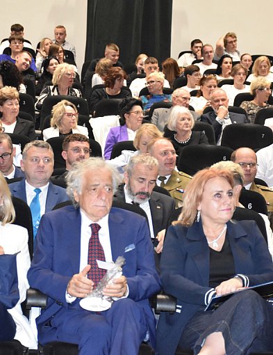 Uczniowie Szkół Zawodowych na polskim i europejskim rynku pracy-158273