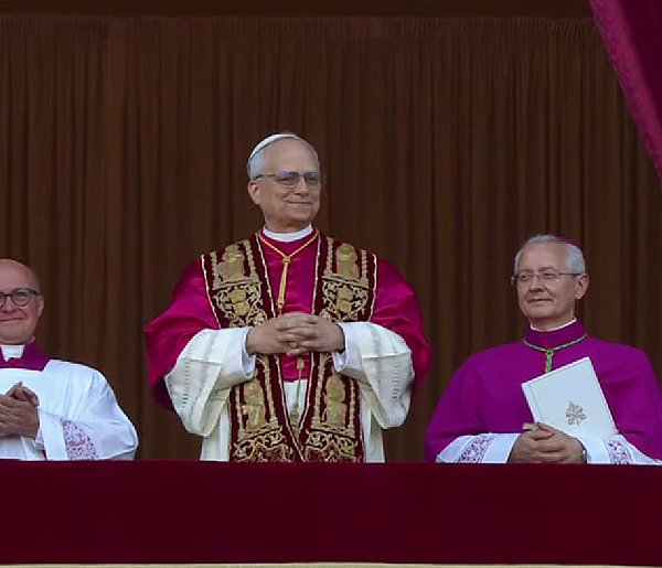 Nowy papież ukazał się światu. Takie przyjął imię!-158282