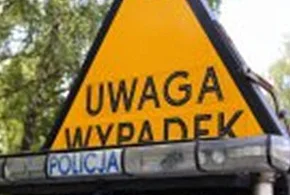 Jedna osoba trafiła do szpitala po zderzeniu dwóch aut-158291
