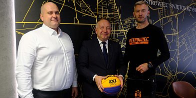 Weekend z koszykówką 3x3 na Rynku! Dotrze turniej Quest 2025-158422