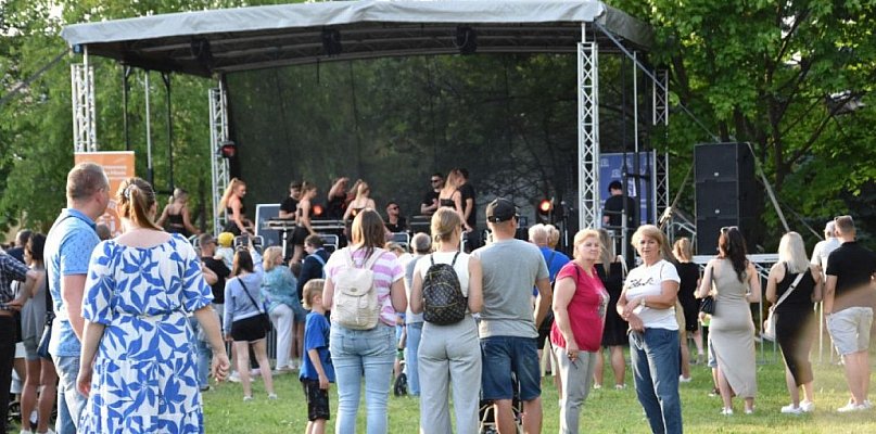 Cała władza w rękach studentów! - 158509