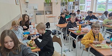 Wiem co jem - zdrowe odżywianie" w PSP w Bodzechowie-158924