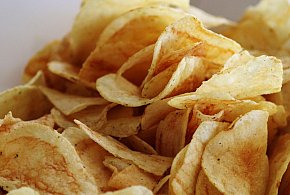 Chipsy Lay’s znikają z półek. W tej partii wykryto niebezpieczne substancje-159233