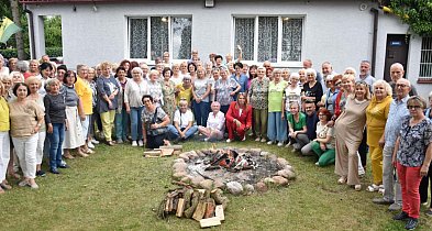 Seniorzy na wakacjach-159289