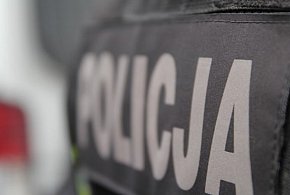 Sprzedawał chorągiew, stracił 11 tysięcy-159735
