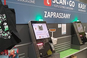 Gigant handlowy może opuścić kraj. Ma w Polsce 800 sklepów-160585