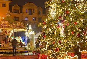 Jarmark Bożonarodzeniowy na Rynku  (wideo)