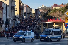 Po sobotnim meczu KSZO policjanci zatrzymali siedmiu pseudokibiców