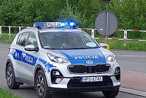Auto bez kierowcy na pasach