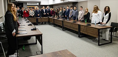 Ostrowiecka Młodzieżowa Rada Miasta oficjalnie rozpoczęła II kadencję-162207
