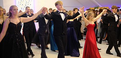 "Młodzi i szaleni" na studniówce w SMS-162832