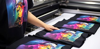 Personalizowana odzież z nadrukiem tworzona od jednej sztuki