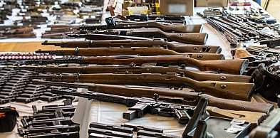 Do więzienia za handel bronią