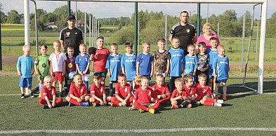 Sportowy duch młodych piłkarzy
