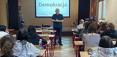Razem „Na rzecz demokracji”
