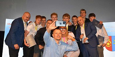 Młodzi, ambitni, zaangażowani. Gala Stypendiów Starosty Ostrowieckiego 2026