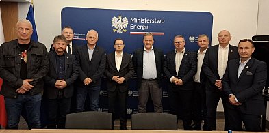 Minister Energii zaproszony do ostrowieckiej huty-161046