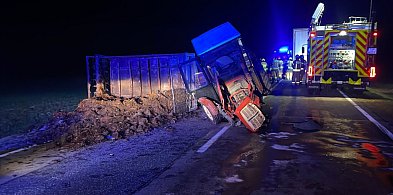 Zginął 54-letni kierujący renaultem, mieszkaniec powiatu ostrowieckiego-161175