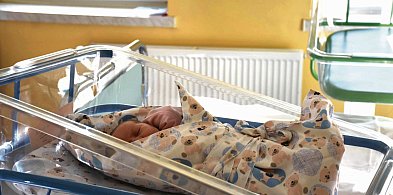 Dlaczego nas krzywdzicie? Komu zależy na zamknięciu ostrowieckiej „Porodówki”?