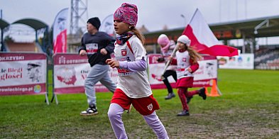 Szkoły podstawowe pobiegły dla Niepodległej (Fotorelacja)-161660